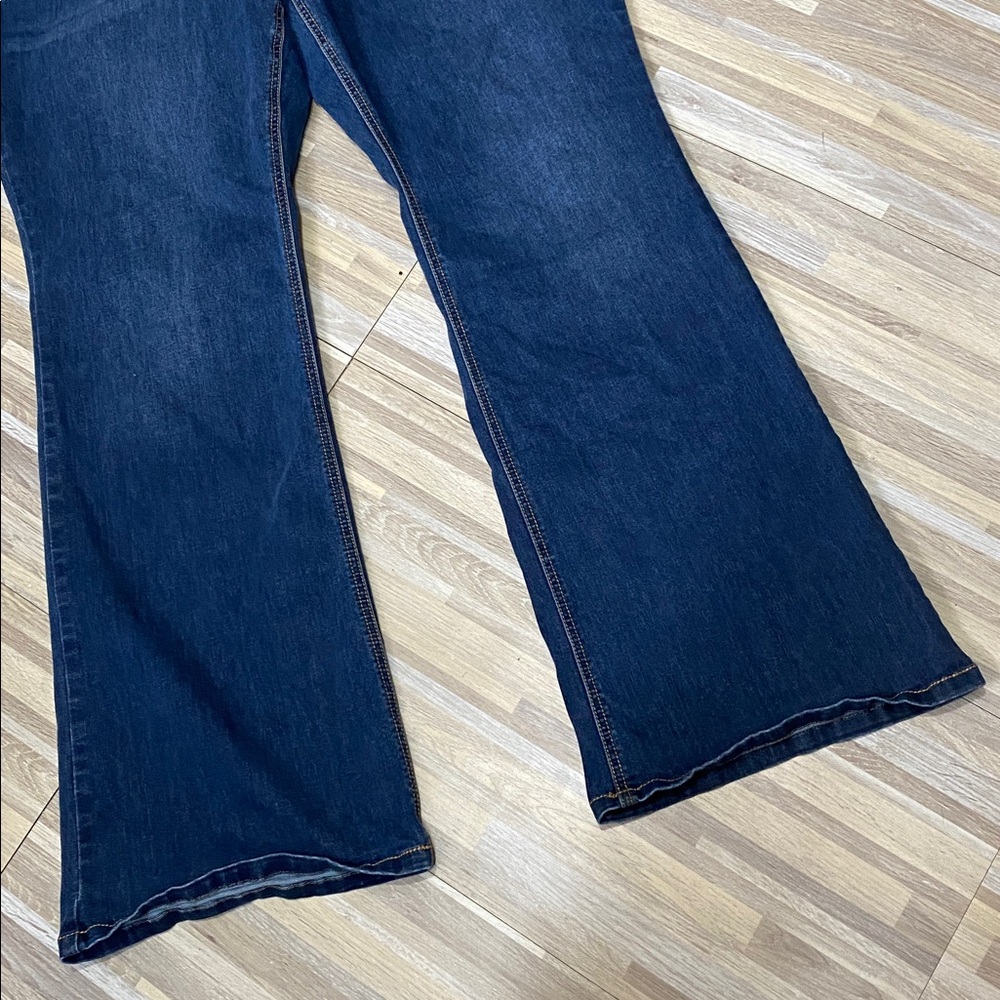 Plus Size Dark Blue Bootcut Jeans - Classic Comfort - Picture 4 of 9